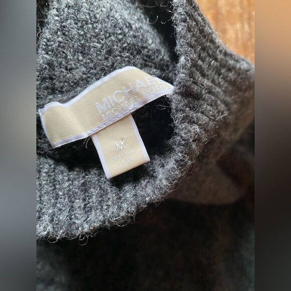 Michael Kors Gray Colorblock Mock Neck Sweater Size MD - Picture 4 of 7